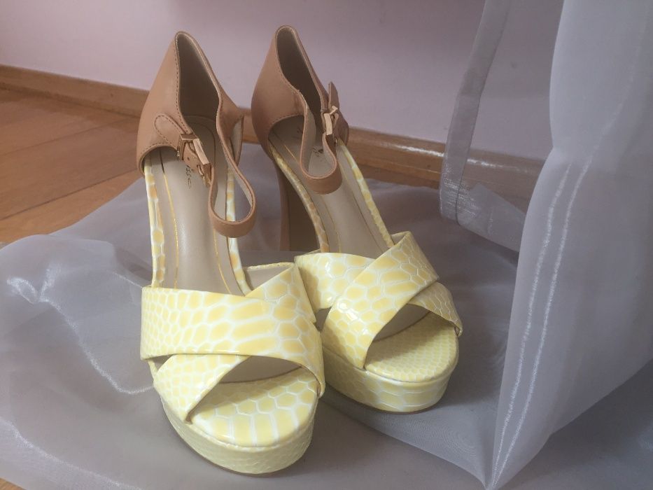 Nowe skórzane buty / sandały na obcasie Wysyłka rozmiary 36/37/38
