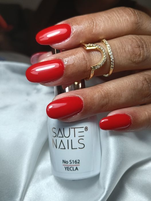 Alongamento de unhas