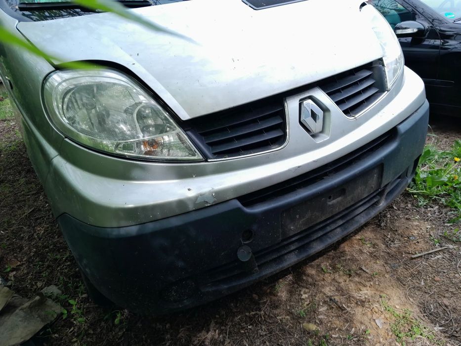 Atrapa grill RENAULT Trafic II lift 06-14r. CMG64