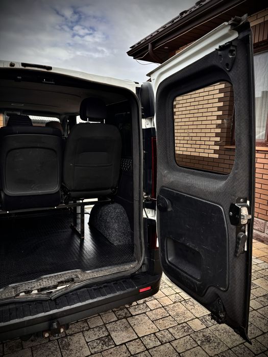 Renault Trafic 3 2016 року Пасажир 9 місць