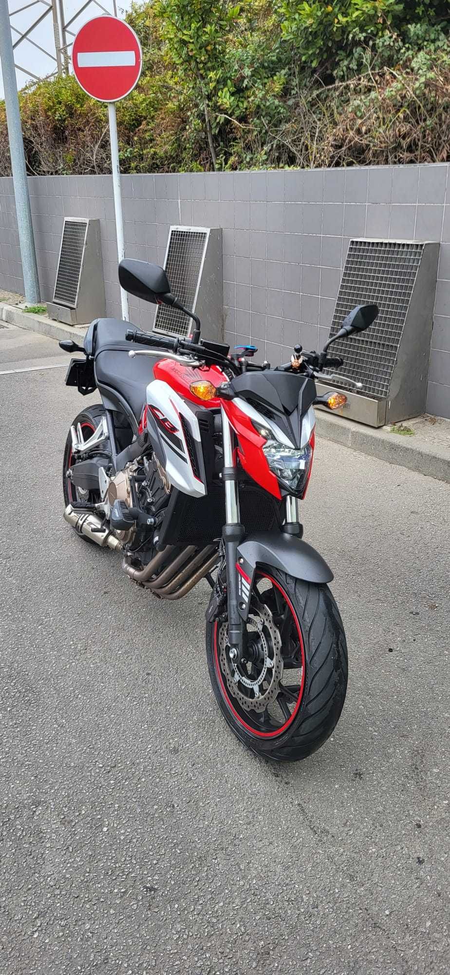 Honda CB 650F 2017 "possíbilidade de troca em honda adv 350"
