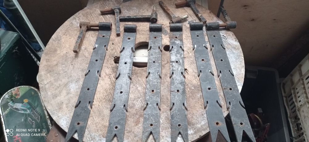 Forjado dobradiças antigas