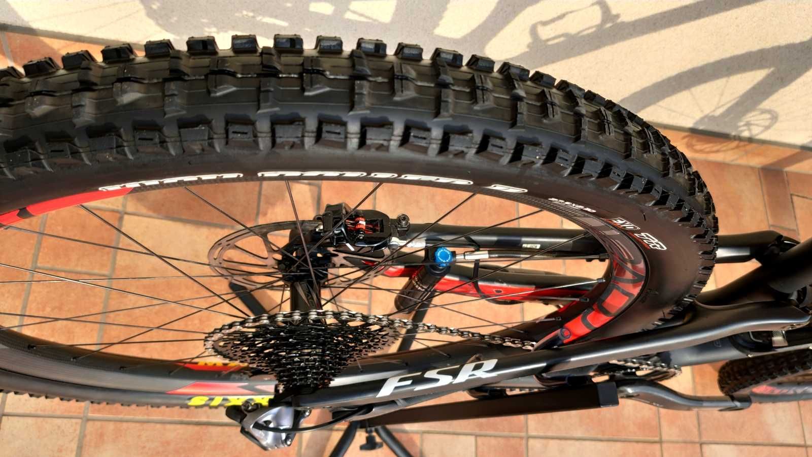 FABRYCZNY S-Works Camber 650B RS1 Brain XX1 FOX Traverse Carbon 42999z