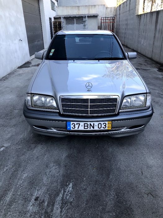 Mercedes 220 CDI