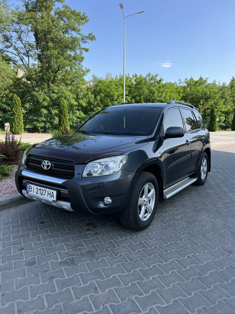 Продам Tayota Rav 4