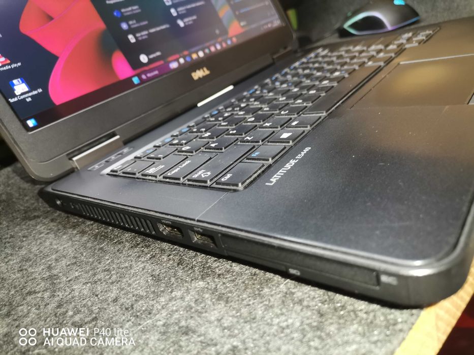 Laptop Dell do grania i pracy. I5 8/128 HDMI Win11pro bat~4h ładowarka