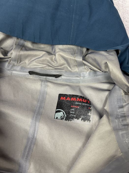 Чоловіча технологічна куртка Mammut Gore-Tex