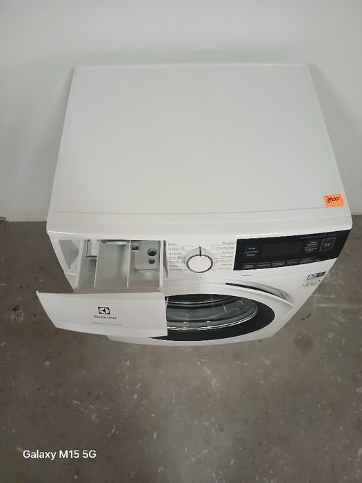 Пральна машина Electrolux на 8 кг. з Європи. EW6F328WUP.