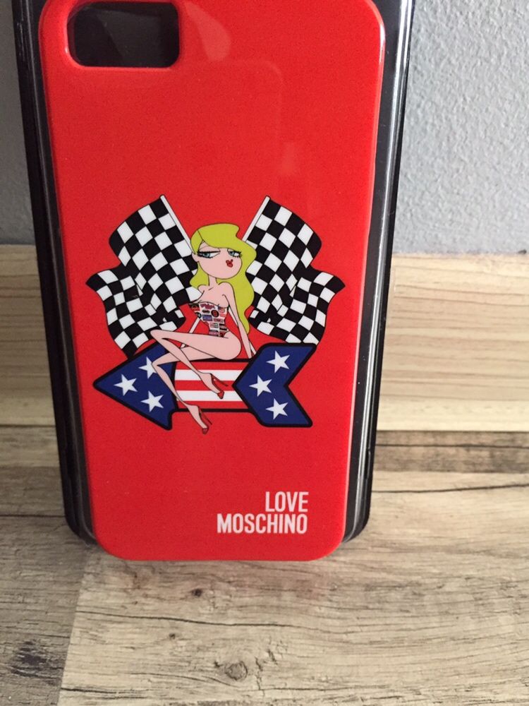 Love Moschino - etui na I Phona 5