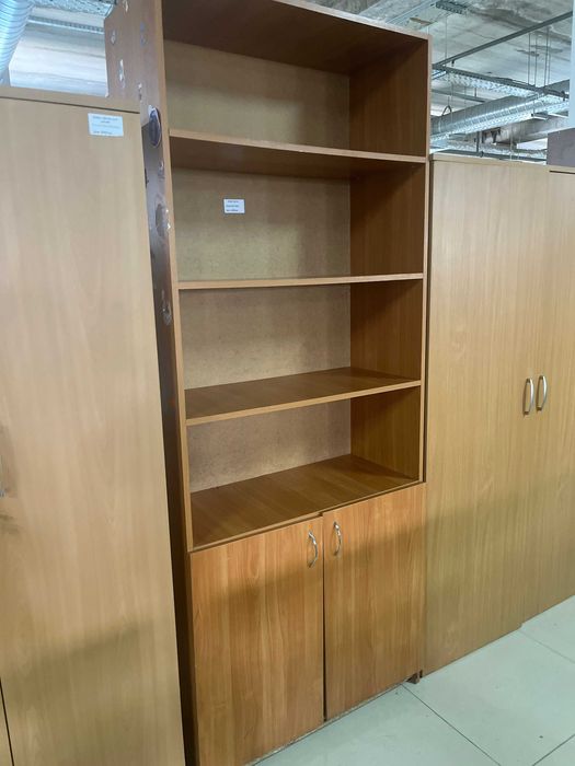 шафи тумби столи після закриття офісу