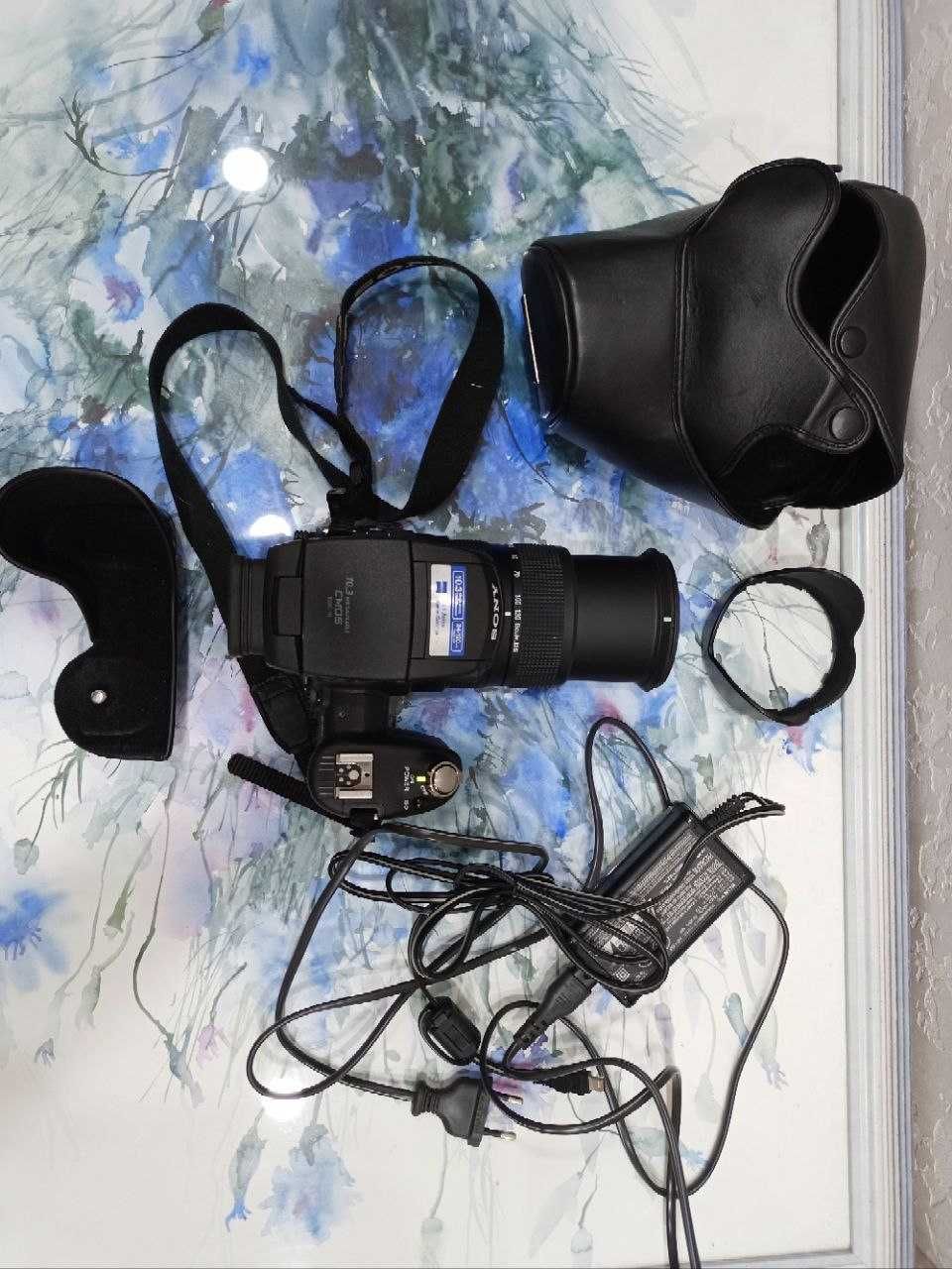 Фотоаппарат SONY DSC-R1 Cyber-shot с Цейсовской оптикой