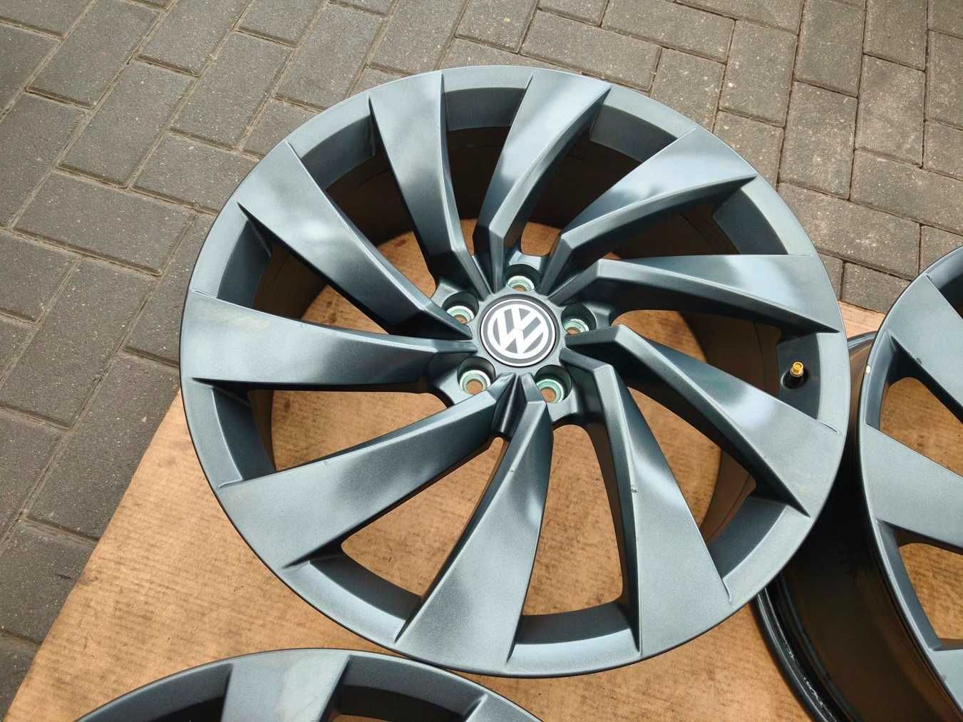 5x112 ALUFELGI R20 VW Passat B8 B9 Arteon R-Line Tiguan Superb ET40 8j