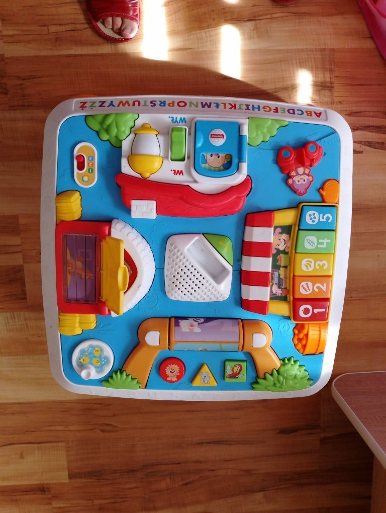 Stolik edukacyjny fisher price