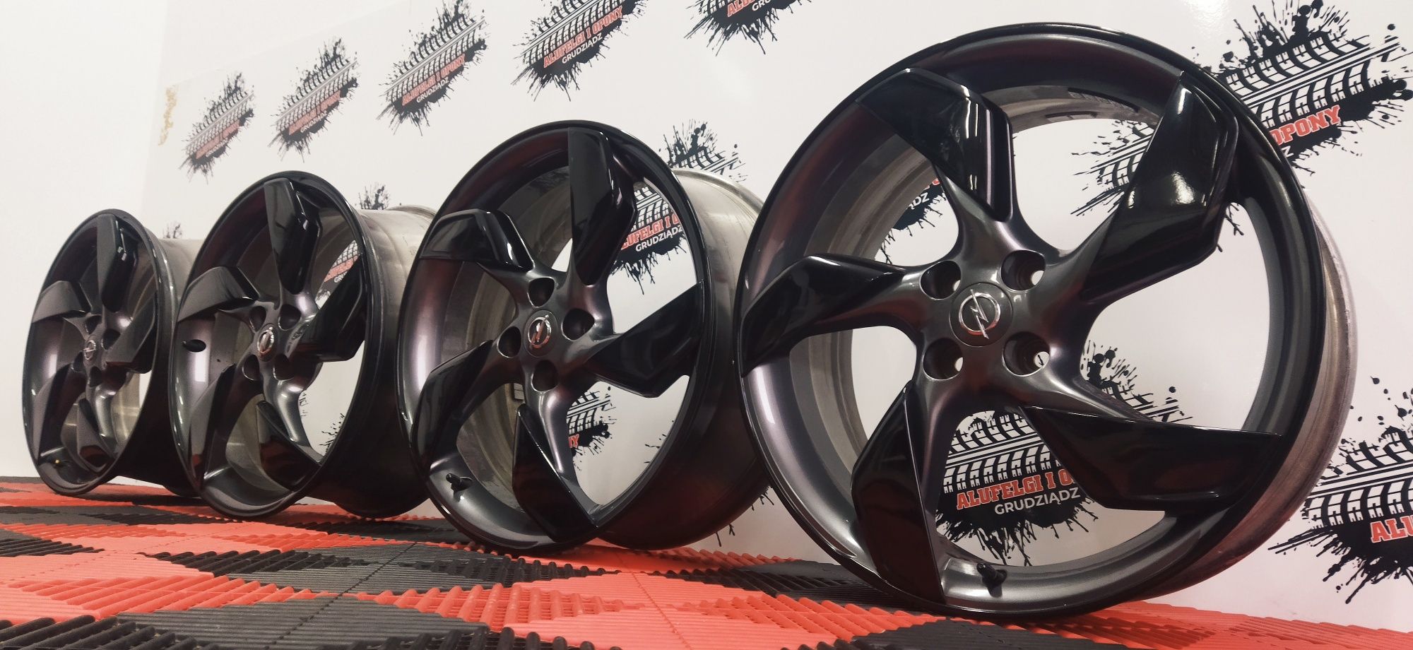 Alufelgi Opel OEM 18" 4x100 7.5jx18H2 ET47 Corsa Adam OPC Czujniki