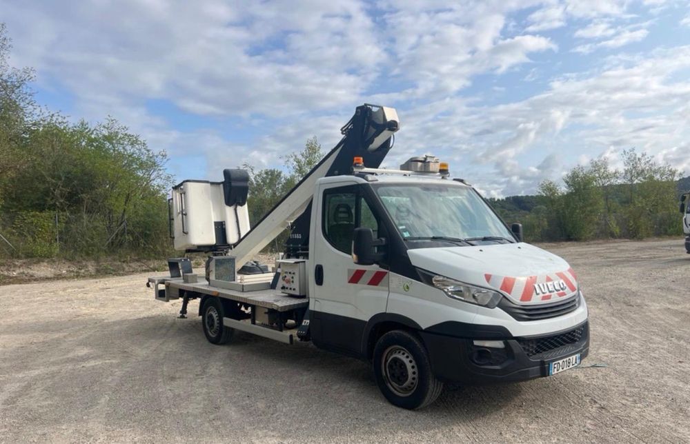 IVECO 35s16 GRUA CESTO 18 METROS APENAS 29.000km ###OPORTUNIDADE###