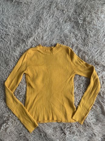 Жіночий светр