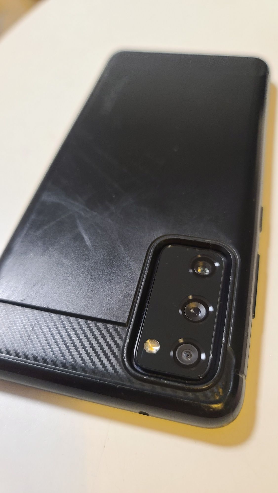 Samsung S20 FE 128 GB, Etui, folia, ładowarka