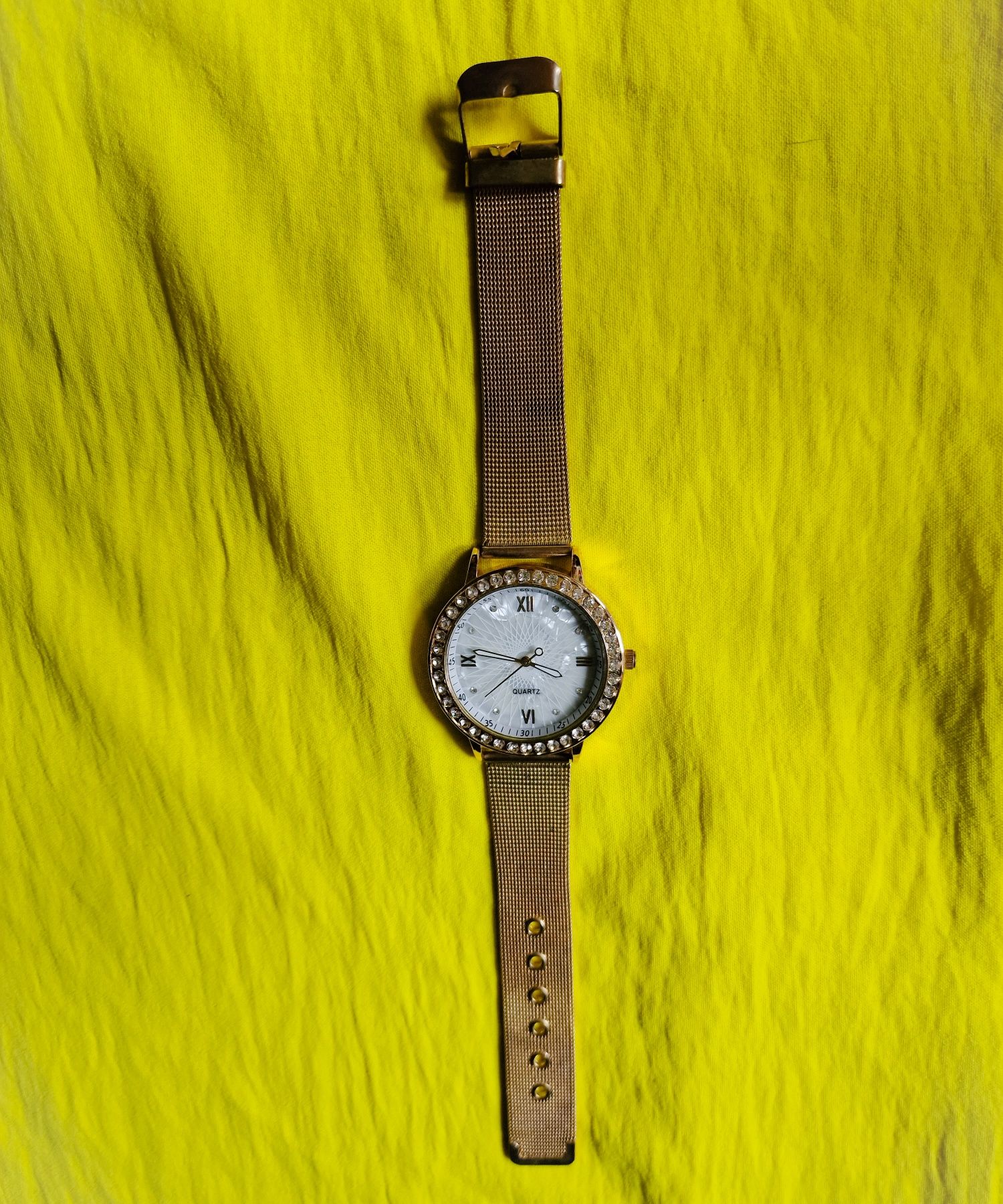 Zegarek Quartz perłowa koperta nowy