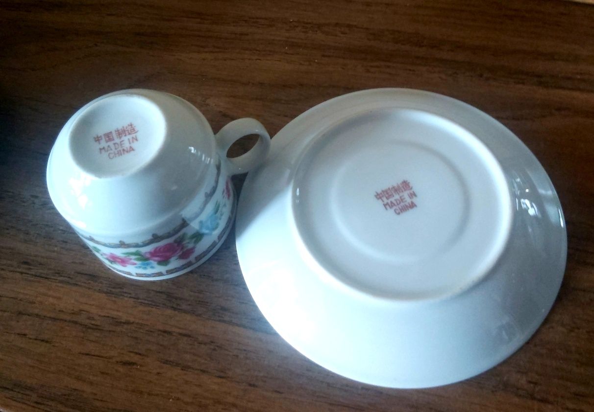 Komplet kawowy z porcelany.chińskiej.