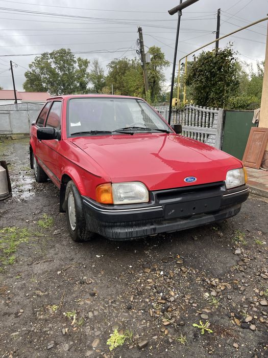 Ford escort 1986