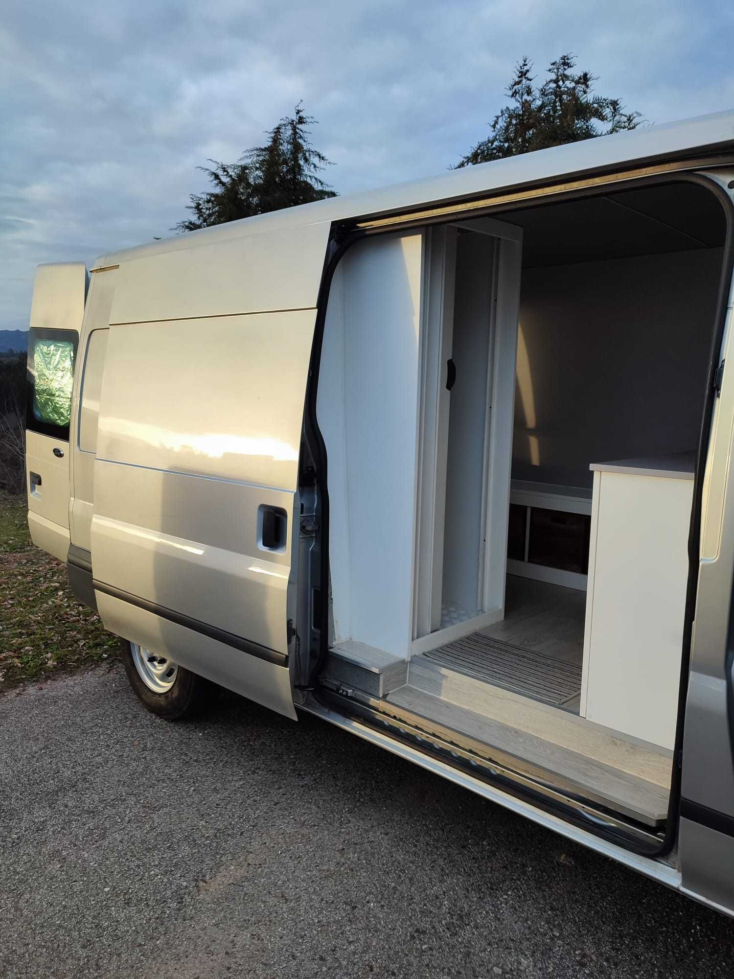 Campervan autovivenda Ford Transit legalizada