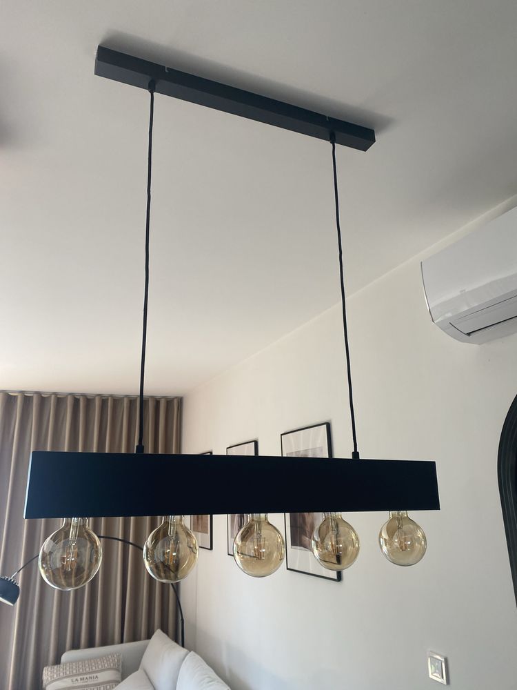 Lampa sufitowa czarna