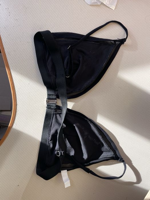 Бюст, купальник, білизна