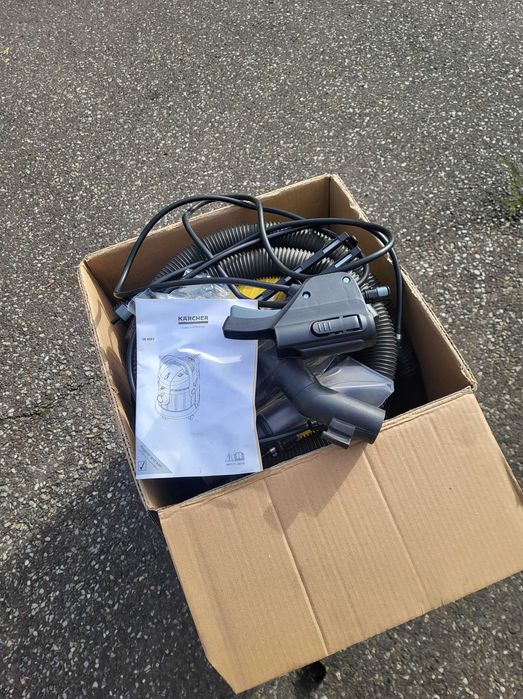 sprzedm odkurzacz piorący karcher se 4001