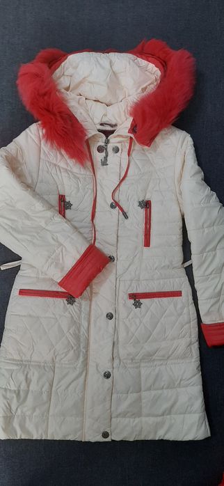 Демисезонне пальто для дівчинки 36 р.