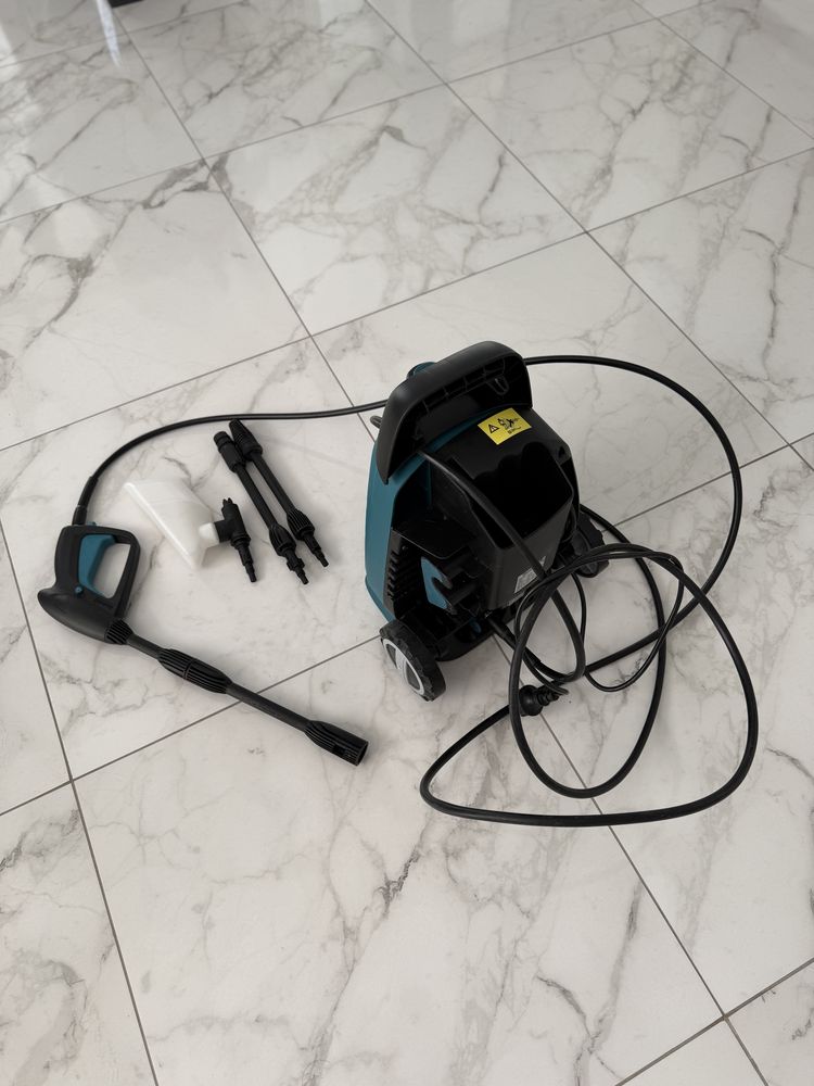 Мийка Makita HW102