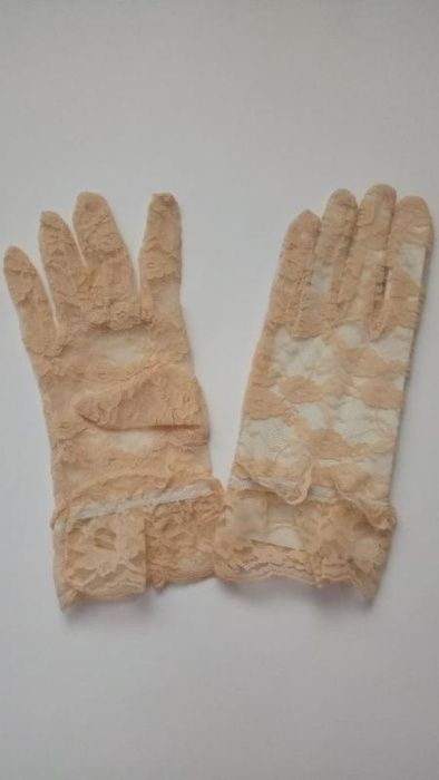 Короткие женские кружевные перчатки состояние новых