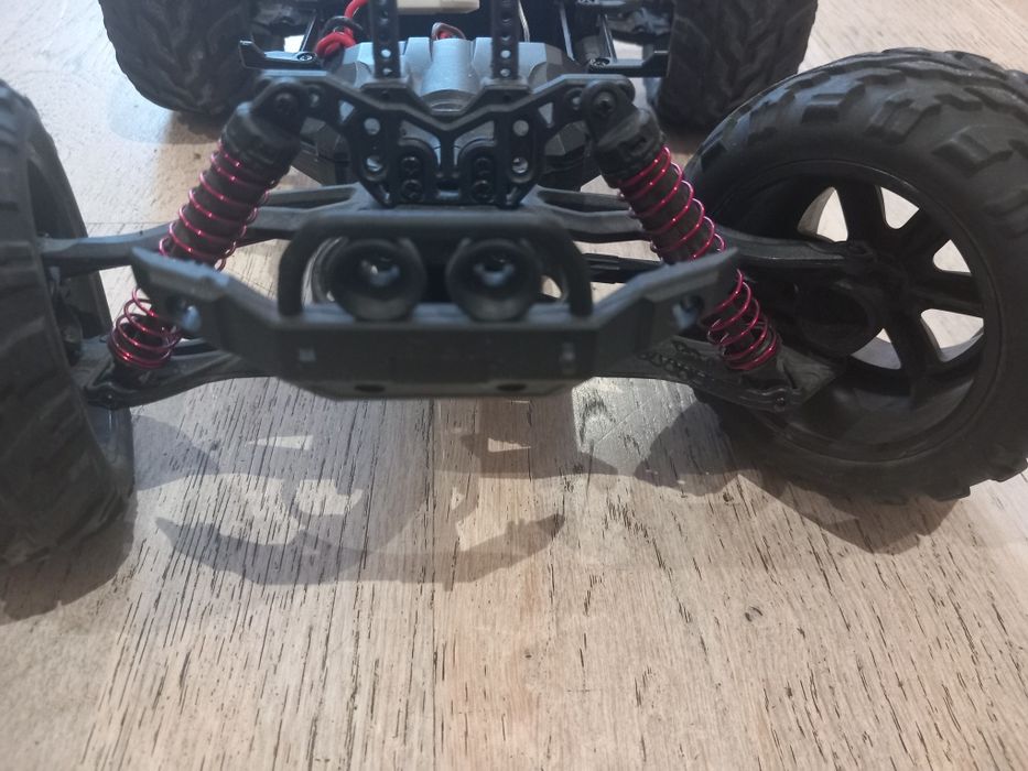 Ugo MONSTER urc 1152