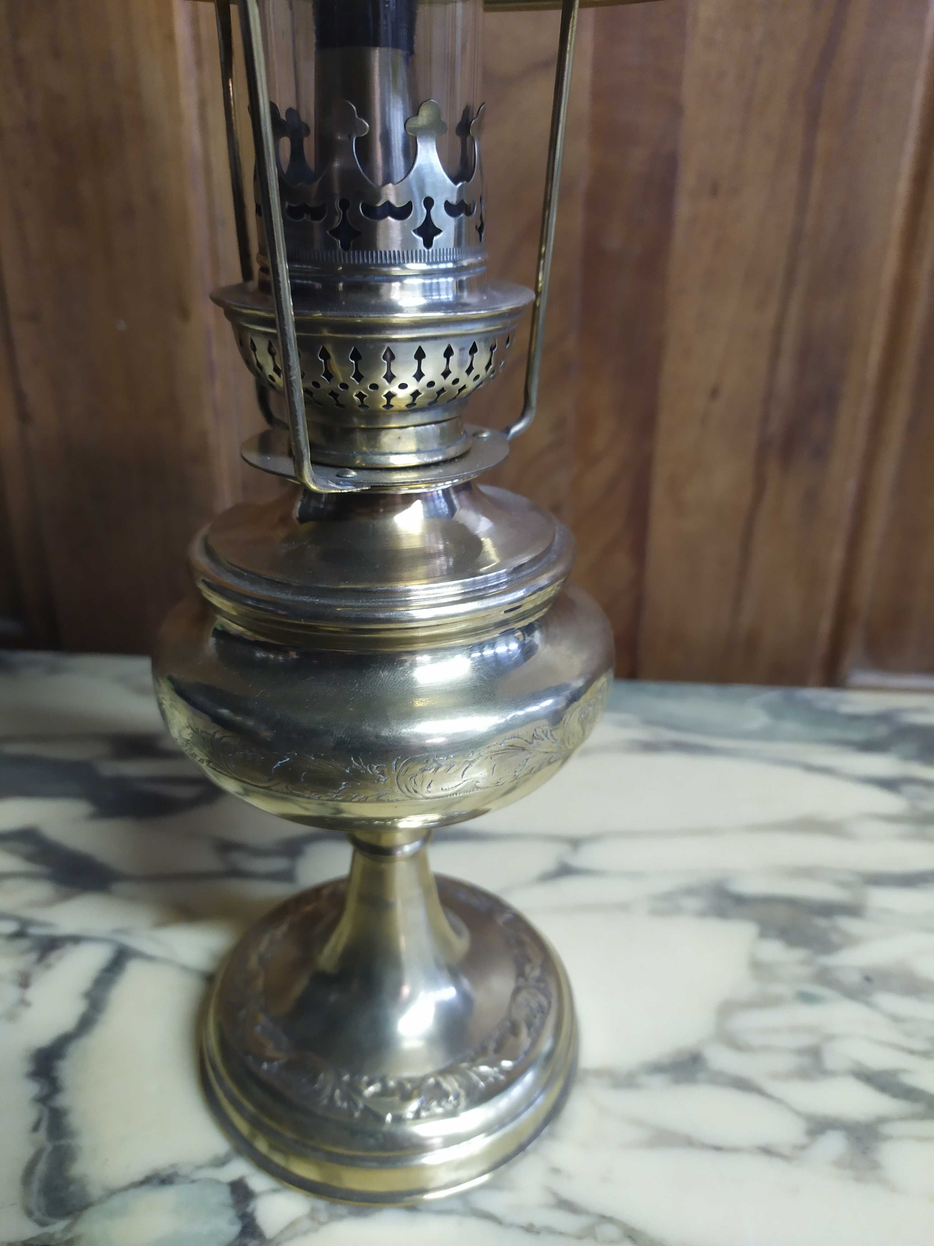 Lampa naftowa "Paryżanka "