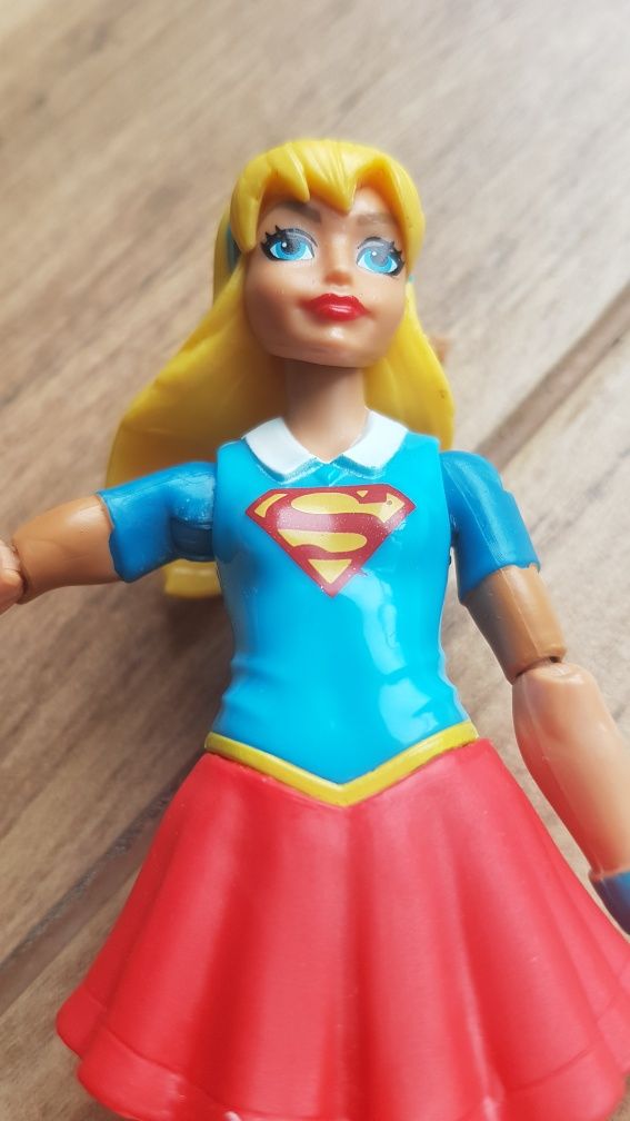 Figurka Supergirl Mattel DC Comics