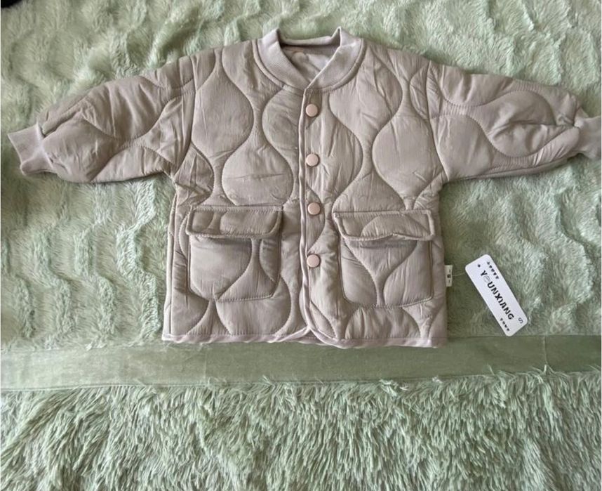 Дитяча курточка , вітровка