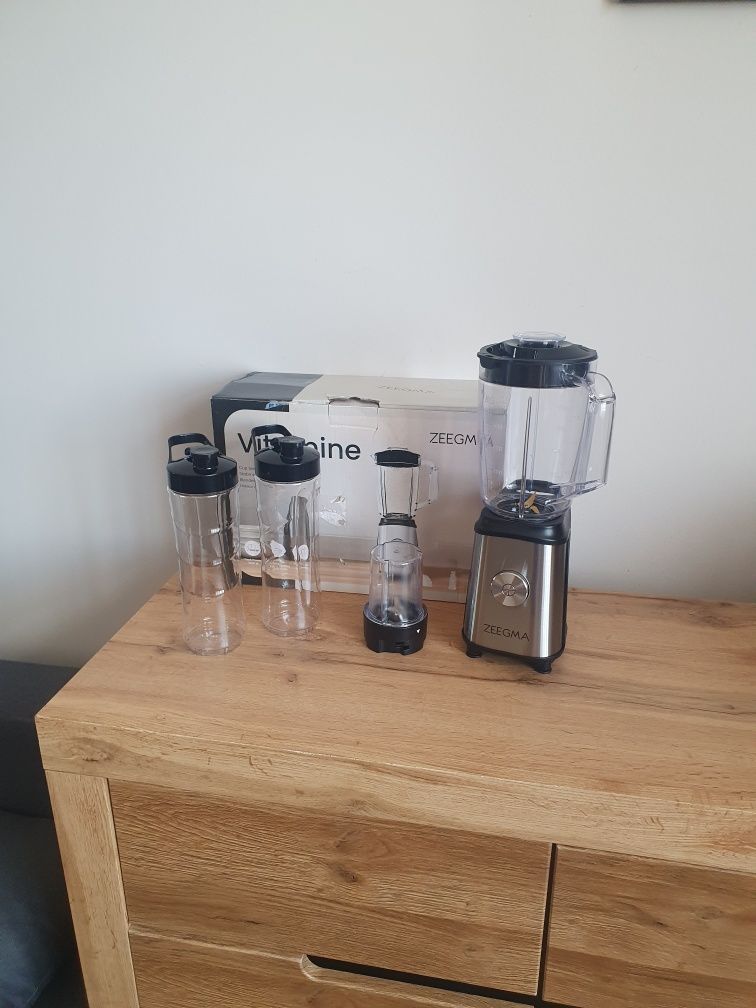 Blender Kielichowy ZEEGMA Vitamine 1050W.