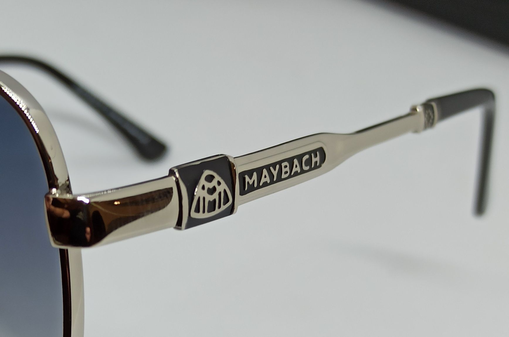 Maybach стильные мужские очки капли серо голубой градиент в серебр мет