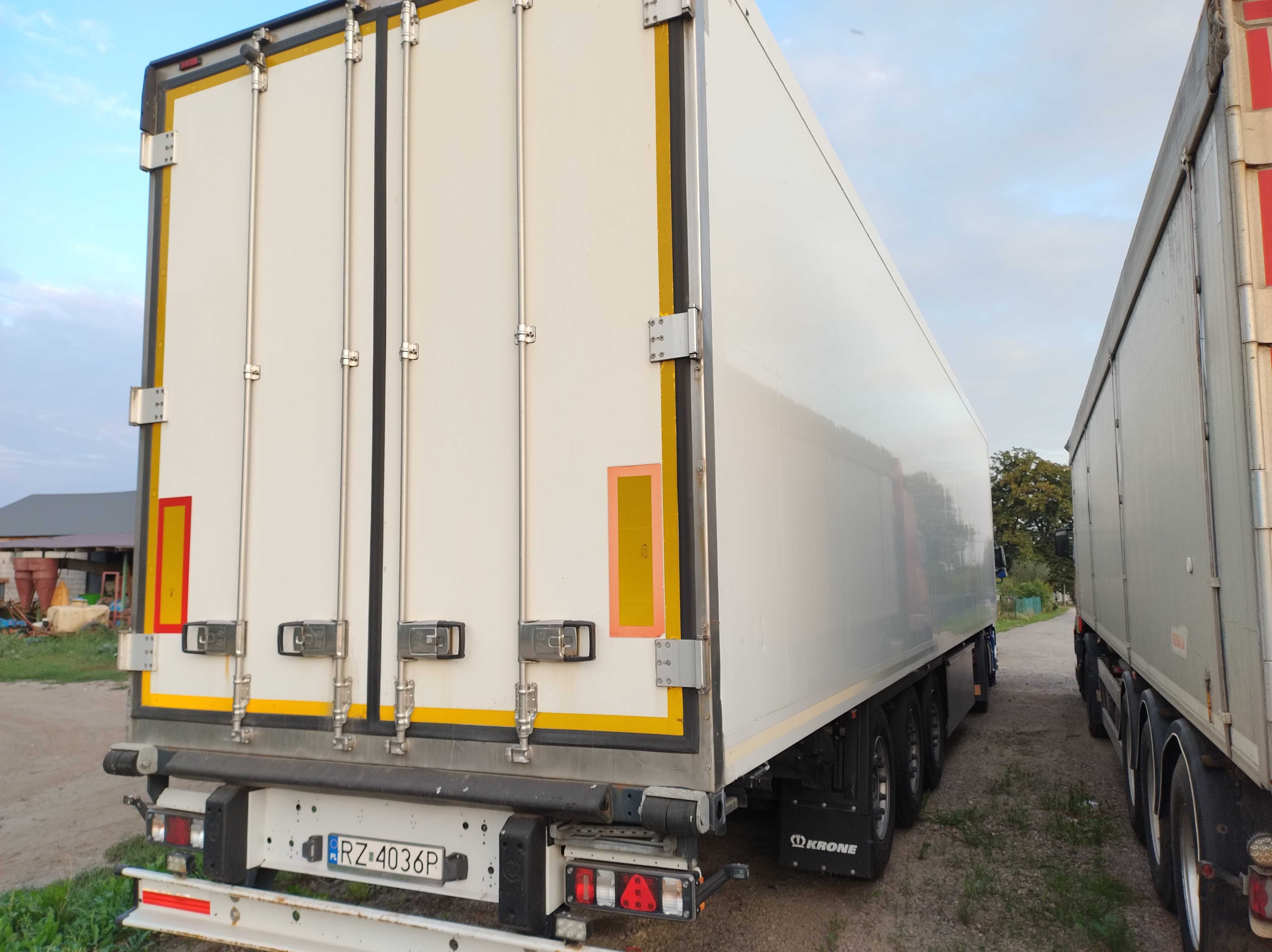 Naczepa chłodnia Krone Carrier