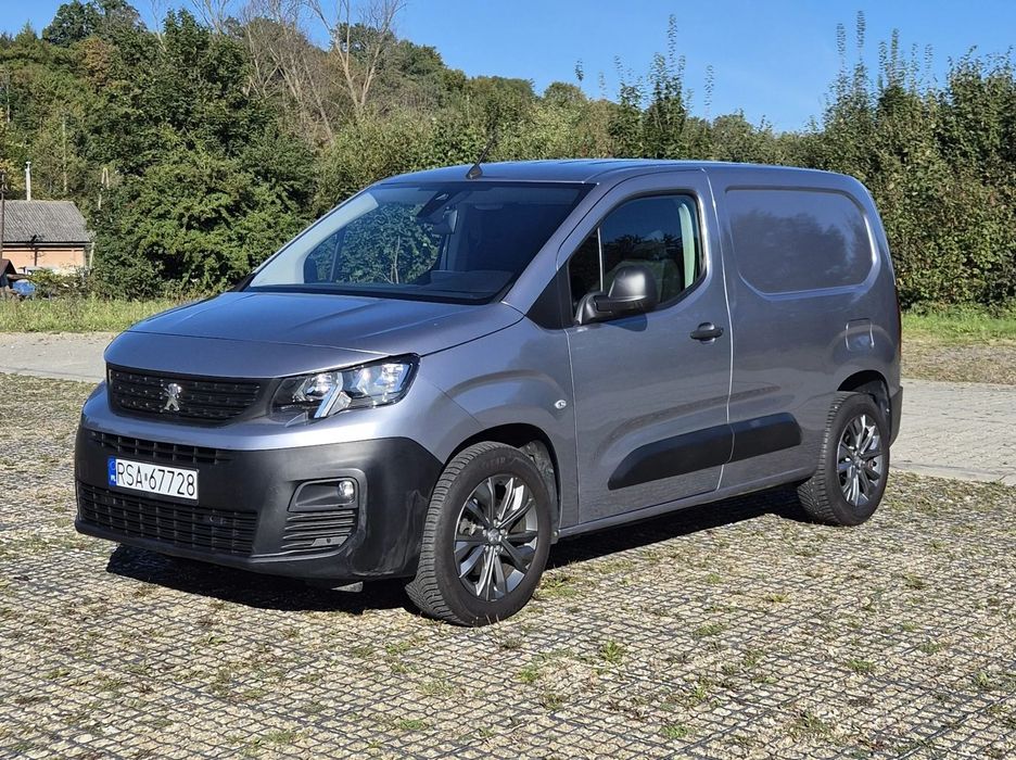 Peugeot Partner  Peugeot Partner Automat EAT8 17" Alufelgi Aktywny Tempomat Kamery