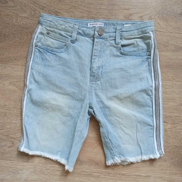 Джинсовые шорты для девочки легкое бу от 140р.