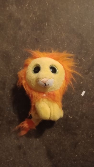Peluches TY de diversos tamanhos