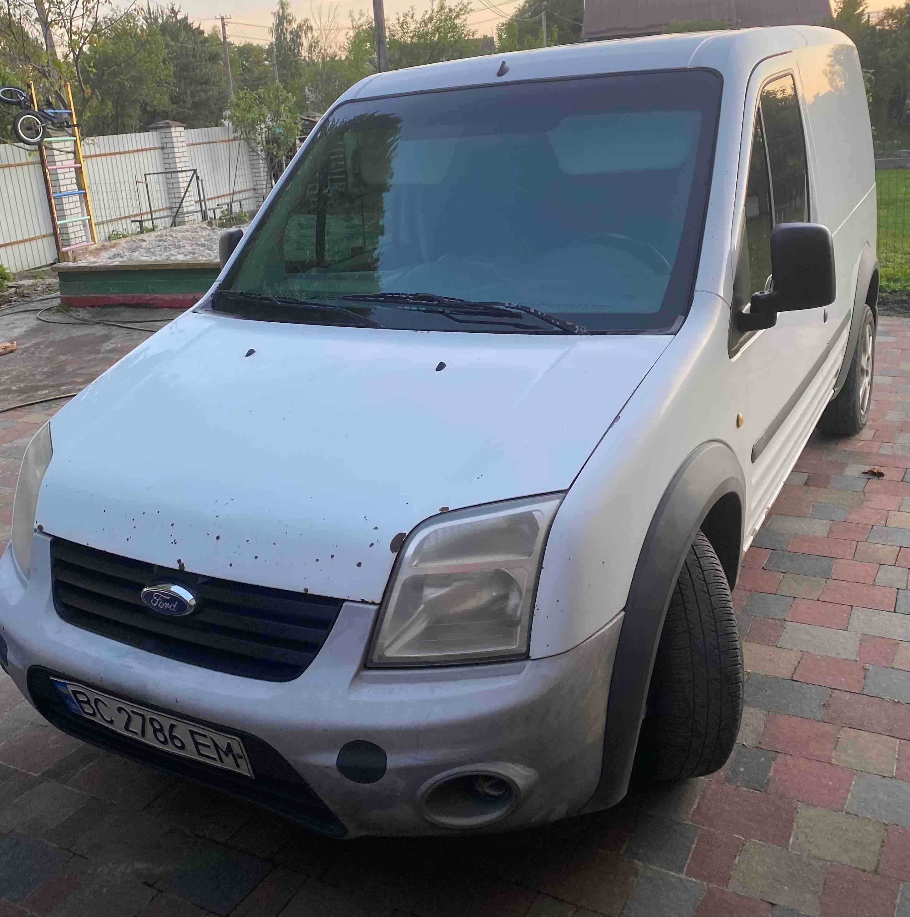 Продаж автомобіля Ford Transit Connect 2011