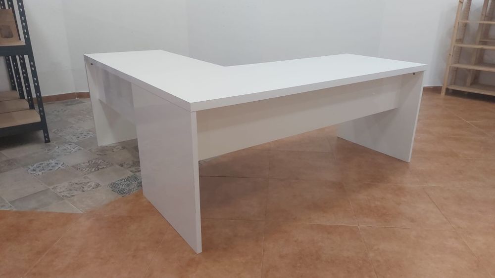 Secretária de Escritório em L Branca 180cm