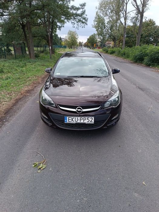 Opel Astra Sprzedam Opel Astra J Sports Tourer