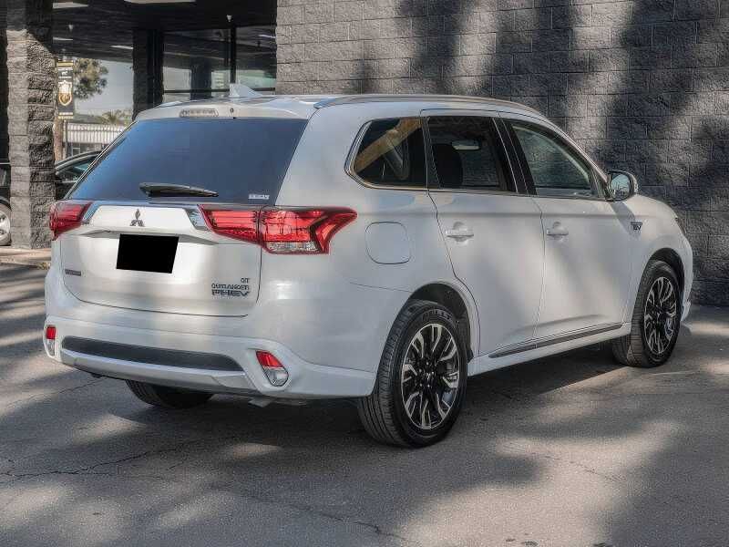 2018 Mitsubishi Outlander PHEV SEL