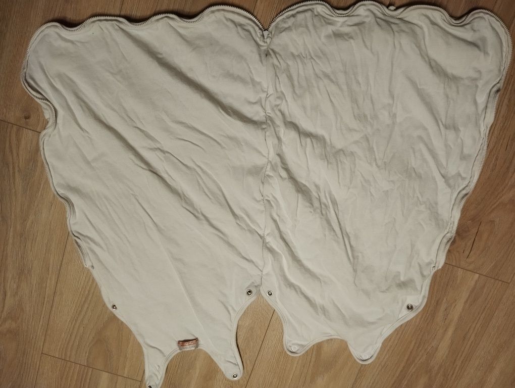 2 bawełniane śpiworki białe z wzorkami