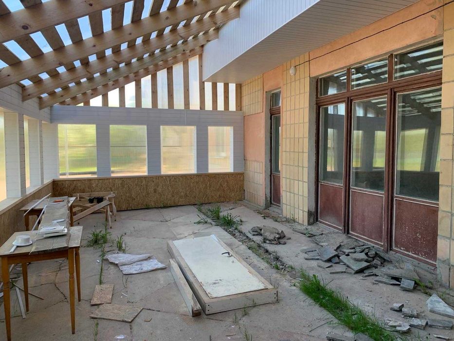 ПРОДАЖ готелю/житлового будинку у с. Стольне (Менський район)