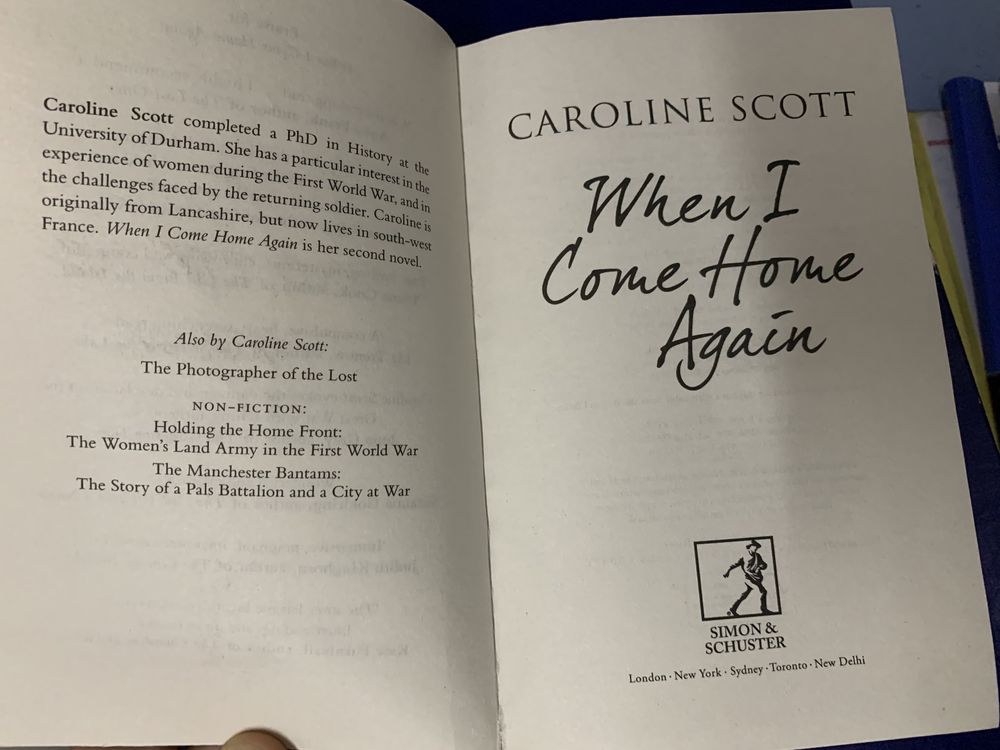 Livro when i come home again by Caroline Scott