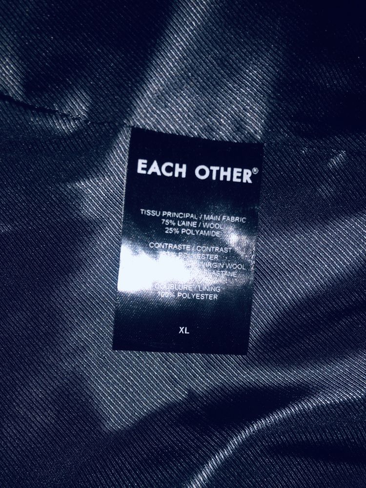 Each  Other PARIS Płaszcz
