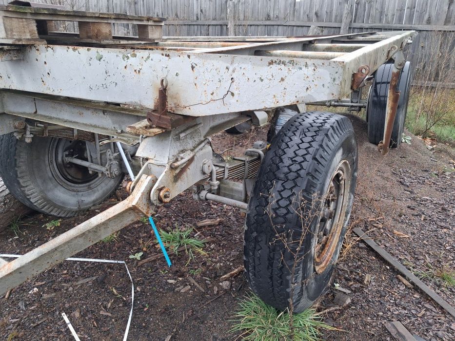 Прицеп зіл.камаз.